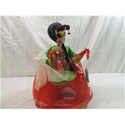 VINTAGE JAPANESE DEORATIVE DOLL