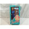 Image 3 : LIMITED EDITION VANNA WHITE DOLL