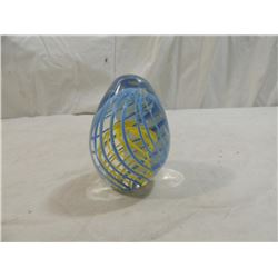 SWIRL EGG GLASS PAPERWEIGHT