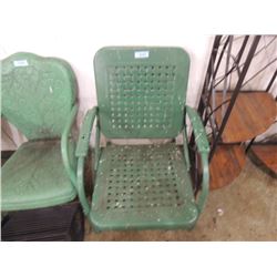 ANTIQUE IRON LAWN CHAIR