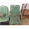 Image 1 : ANTIQUE IRON LAWN CHAIR