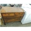 Image 2 : VINTAGE 4 DRAWER DRESSER