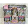 Image 2 : BARBIE PRINCESS & THE PAUPER WEDDING & VANITY SET