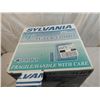 Image 2 : SYLVANIA 9" TV/VCR COMBO