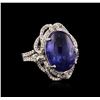 Image 2 : 14KT White Gold 14.42ct Tanzanite and Diamond Ring