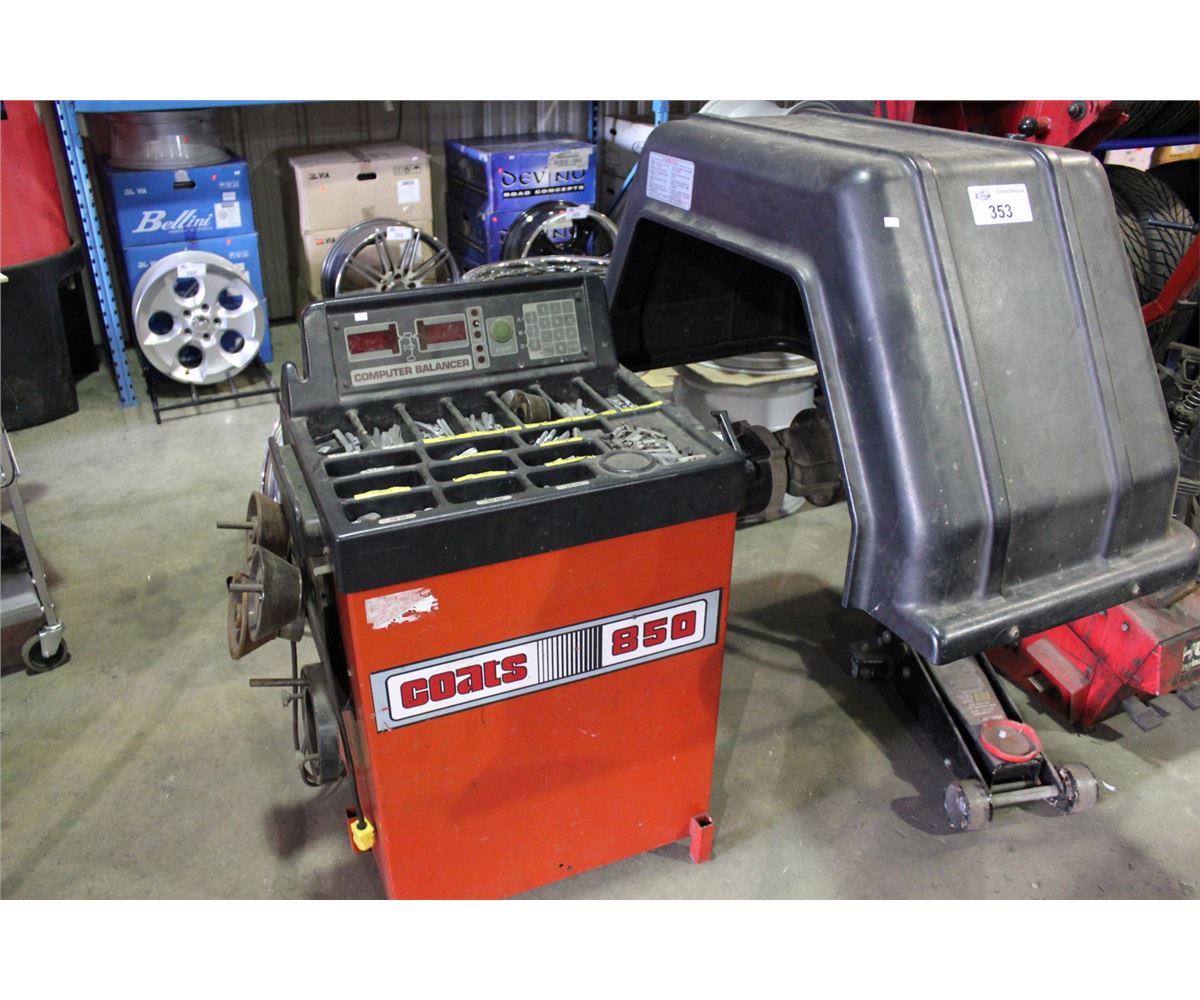 COATS 850 COMPUTER TIRE BALANCER WITH TOOLING