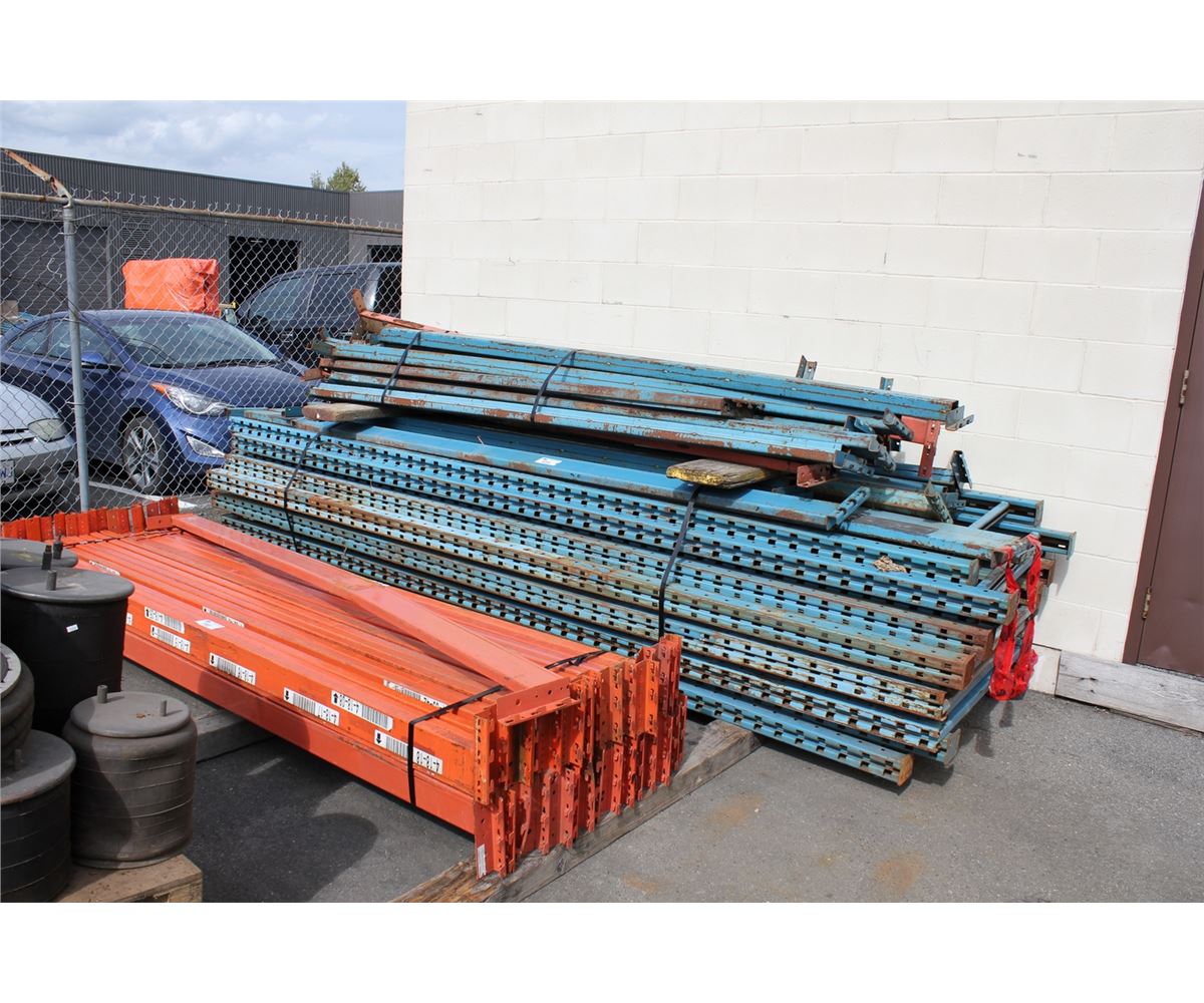 BLUE PALLET RACKING UPRIGHTS AND CROSSBARS