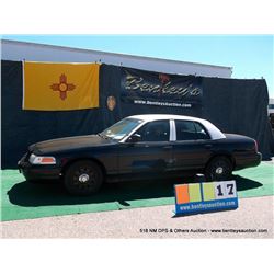2009 FORD CROWN VICTORIA ~ 126,352 MILES VIN: 2FAHP71V39X112572, BLACK & WHITE SEDAN, RWD, V8, 4.6L,