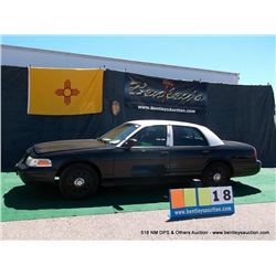 2007 FORD CROWN VICTORIA ~ 128,807 MILES VIN: 2FAFP71W57X124834, BLACK & WHITE SEDAN, RWD, V8, 4.6L,