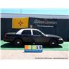 Image 5 : 2009 FORD CROWN VICTORIA ~ 131,645 MILES VIN: 2FAHP71V69X140317, BLACK & WHITE SEDAN, RWD, V8, 4.6L,