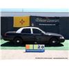 Image 5 : 2010 FORD CROWN VICTORIA ~ 128,818 MILES VIN: 2FABP7BV1AX123546, BLACK & WHITE SEDAN, RWD, V8, 4.6L,