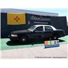 Image 1 : 2008 FORD CROWN VICTORIA ~ 136,588 MILES VIN: 2FAFP71V68X127976, BLACK & WHITE SEDAN, V8, 4.6L, RWD,