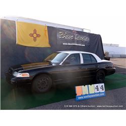 2008 FORD CROWN VICTORIA ~ 025,269 MILES VIN: 2FAFP71V08X128007, BLACK & WHITE, SEDAN, RWD, V8, 4.6L