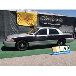 2008 FORD CROWN VICTORIA ~ 118,522 MILES VIN: 2FAFP71V48X141231, BLACK & SILVER, SEDAN, RWD, V8, 4.6