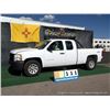 Image 1 : 2010 CHEVROLET SILVERADO 1500 ~ 118,556 MILES VIN: 1GCSKPE35AZ218625, WHITE, PICKUP, 4X4, V8, 5.3L, 