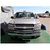Image 3 : 2004 CHEVROLET SILVERADO 1500 ~ 142,541 MILES VIN: 1GCEK19T34Z276810, SILVER, PICKUP, 4WD, V8, 5.3L,