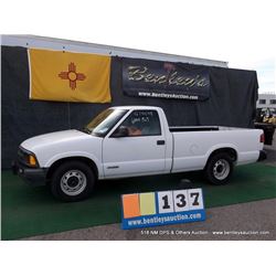 1997 CHEVROLET S-10 PICKUP ~ 148,293 MILES VIN: 1GCCS14X6VK200171, WHITE, PICKUP, RWD, V6, 4.3L, 1/2