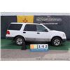 Image 5 : 2004 FORD EXPEDITION ~ 144,010 MILES VIN: 1FMPU15L54LA72579, WHITE, SUV, RWD, V8, 5.4L, 1/2 FUEL, A/