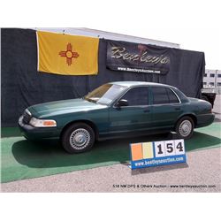 2000 FORD CROWN VICTORIA ~ 105,852 MILES VIN: 2FAFP71W0YX197949, GREEN, SEDAN, RWD, V8, 4.6L, 1/4 FU