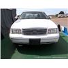 Image 3 : 1998 FORD CROWN VICTORIA ~ 138,219 MILES VIN: 2FAFP73W8WX182111, WHITE, SEDAN, RWD, V8, 4.6L, 1/4 FU
