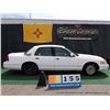 Image 5 : 1998 FORD CROWN VICTORIA ~ 138,219 MILES VIN: 2FAFP73W8WX182111, WHITE, SEDAN, RWD, V8, 4.6L, 1/4 FU