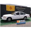 Image 1 : 1997 FORD CROWN VICTORIA ~ 122,430 MILES VIN: 2FALP71WXVX176444, WHITE, SEDAN, RWD, V8, 4.6L, 1/4 FU