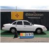 Image 5 : 1997 FORD CROWN VICTORIA ~ 122,430 MILES VIN: 2FALP71WXVX176444, WHITE, SEDAN, RWD, V8, 4.6L, 1/4 FU
