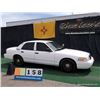Image 4 : 2003 FORD CROWN VICTORIA ~ 071,188 MILES VIN: 2FAFP71W33X187151, WHITE, SEDAN, RWD, V8, 4.6L, 1/2 FU