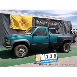 1995 GMC SIERRA 3500 PICKUP ~ 179,166 MILES VIN: 1GTHK34N1SE526969, GREEN, V8, 7.4L, 4WD, WINDSHIELD