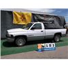 Image 1 : 1995 DODGE RAM PICKUP 1500 ~ 174,266 MILES VIN: 1B7HC16YXSS325744, WHITE, V8, 5.2L, RWD, WINDSHIELD 