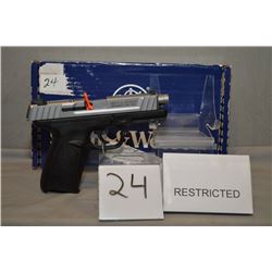 Smith & Wesson Model SD9 V E .9 MM cal 10 shot Semi Automatic Pistol w/ 107 mm bbl [ appears as new,