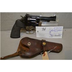 Smith & Wesson Model 15 - 3 .38 Spec cal 6 shot Revolver w/ 102 mm bbl [ blued finish, adjustable re