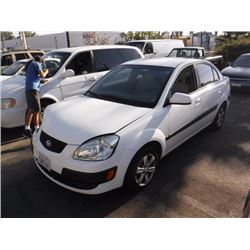 09 Kia Rio Sedan 4dr FWD - T -