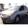 Image 1 : 06 Toyota Sienna 4dr Minivan - T - `DRIVE