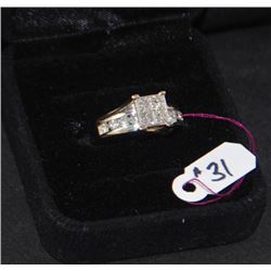 LADIES 14K WHITE GOLD PRINCESS CUT DIAMOND RING