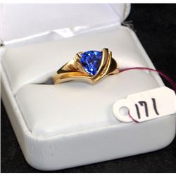 LADIES 14K YELLOW GOLD TANZANITE & DIAMOND RING