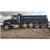 Image 24 : 2004 Mack Granite CV713 Quad Axle Dump Truck
