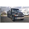 Image 4 : 2004 Mack Granite CV713 Quad Axle Dump Truck