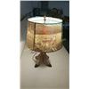 Image 2 : Deer Hoof Lamp (Darker Hooves)