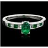 Image 1 : 14KT White Gold 0.55ctw Emerald and Diamond Ring