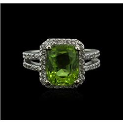 14KT White Gold 4.89ct Peridot and Diamond Ring