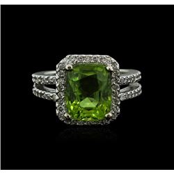 14KT White Gold 4.89ct Peridot and Diamond Ring