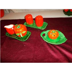 Tomatoe Ware 3 Sets