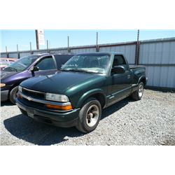 02 Chevrolet S-10 2dr Regular Cab 2WD SB - T - `DRIVE