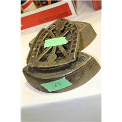 2 Sad Irons with 1 Trivet - one money