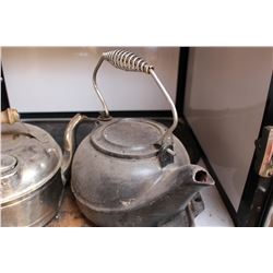 2 McClary Kettles & 1 Cast Iron #83 Griddle (choice)