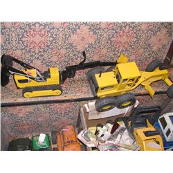 Tonka Grader, Backhoe, Loader, Dump Truck & Tow Truck (choice)