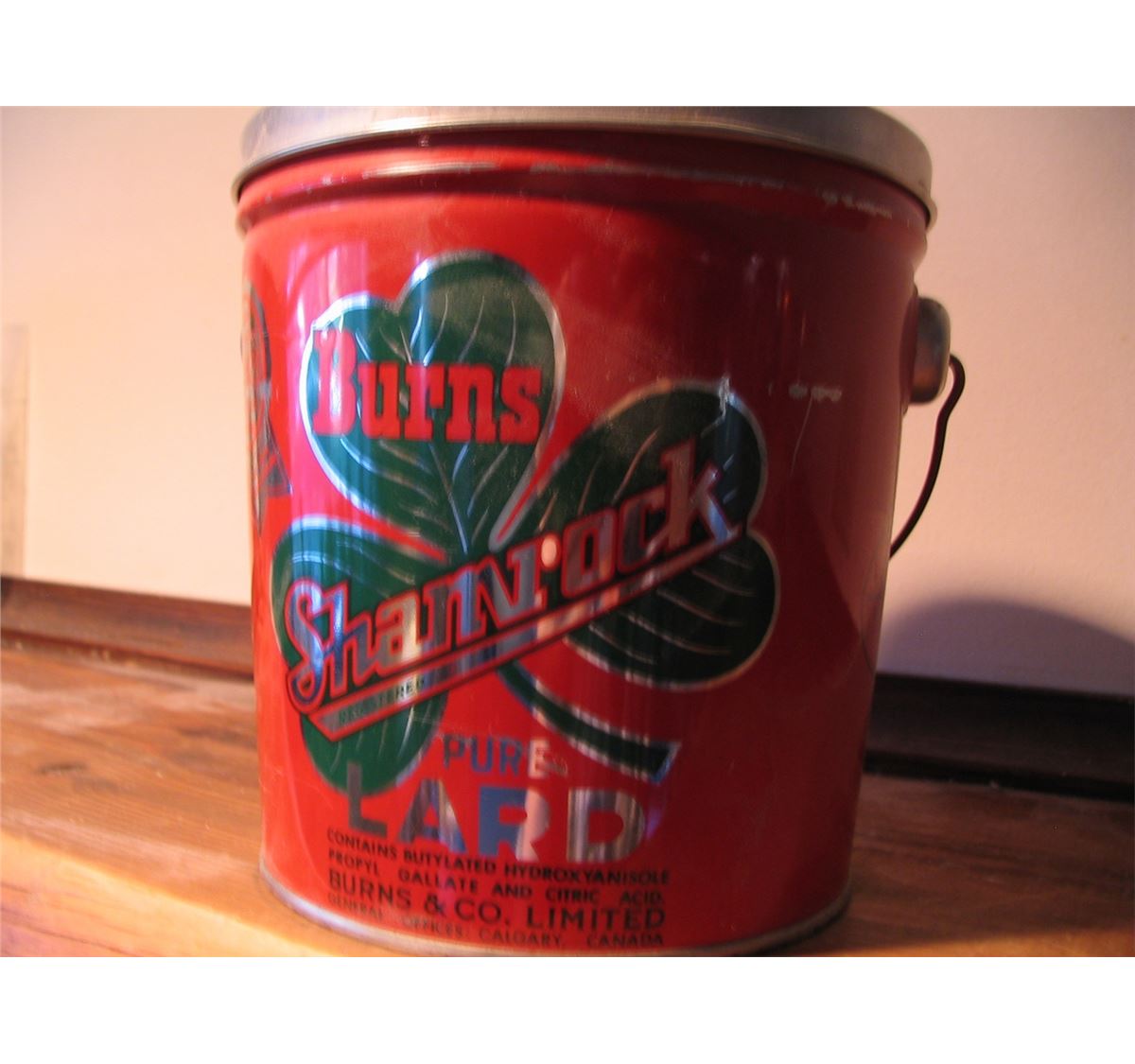 Burns Shamrock Lard Pail with Lid
