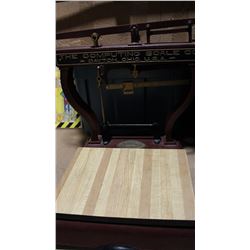 Old Platform Weigh Scale