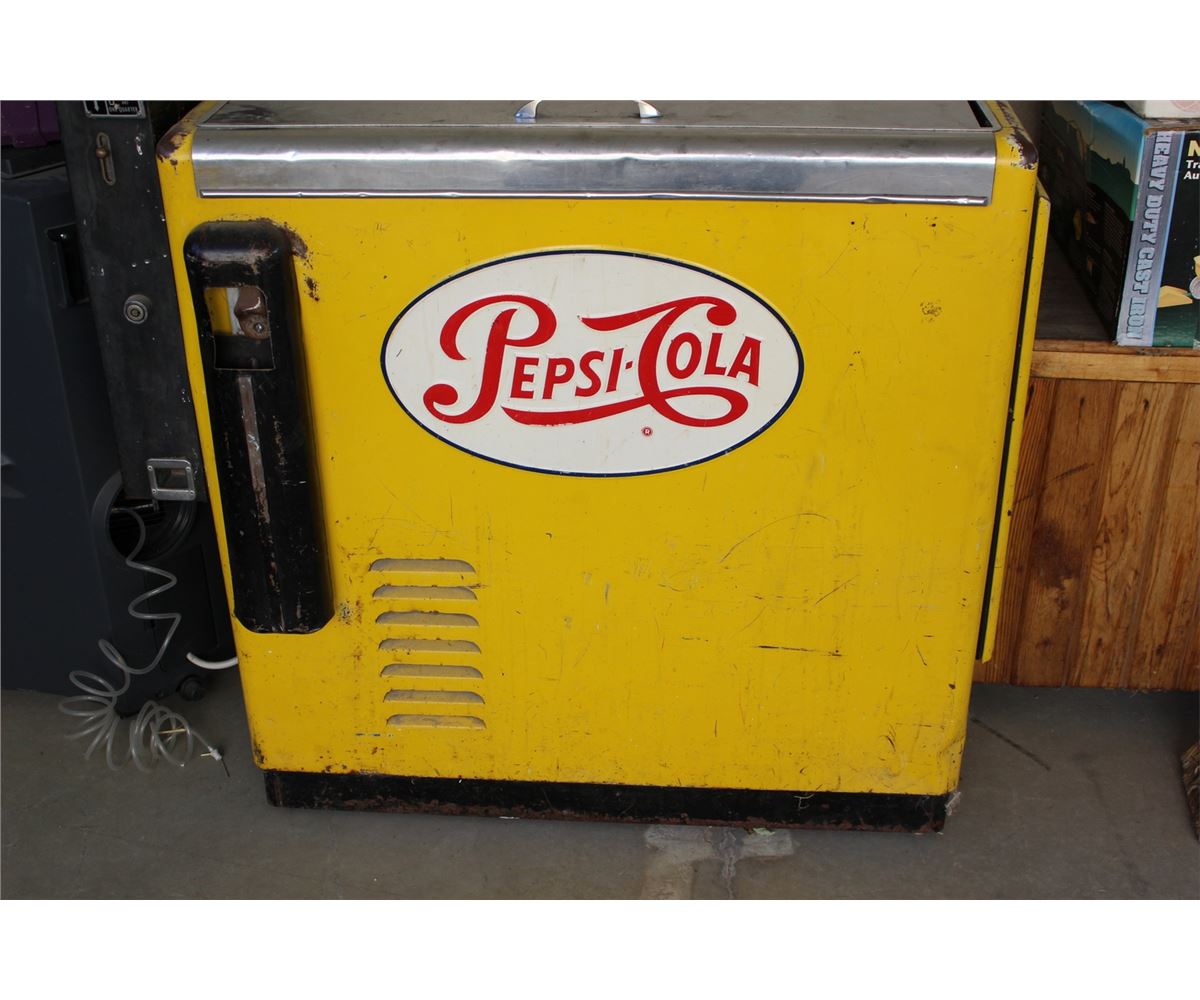 1950's Pepsi Cola Cooler working
